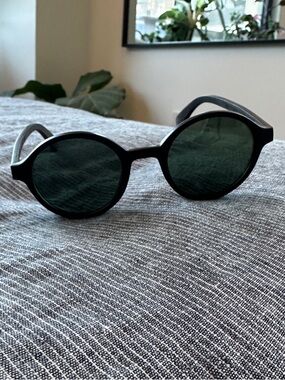 Chacana NYC Quilla Black Sunglasses